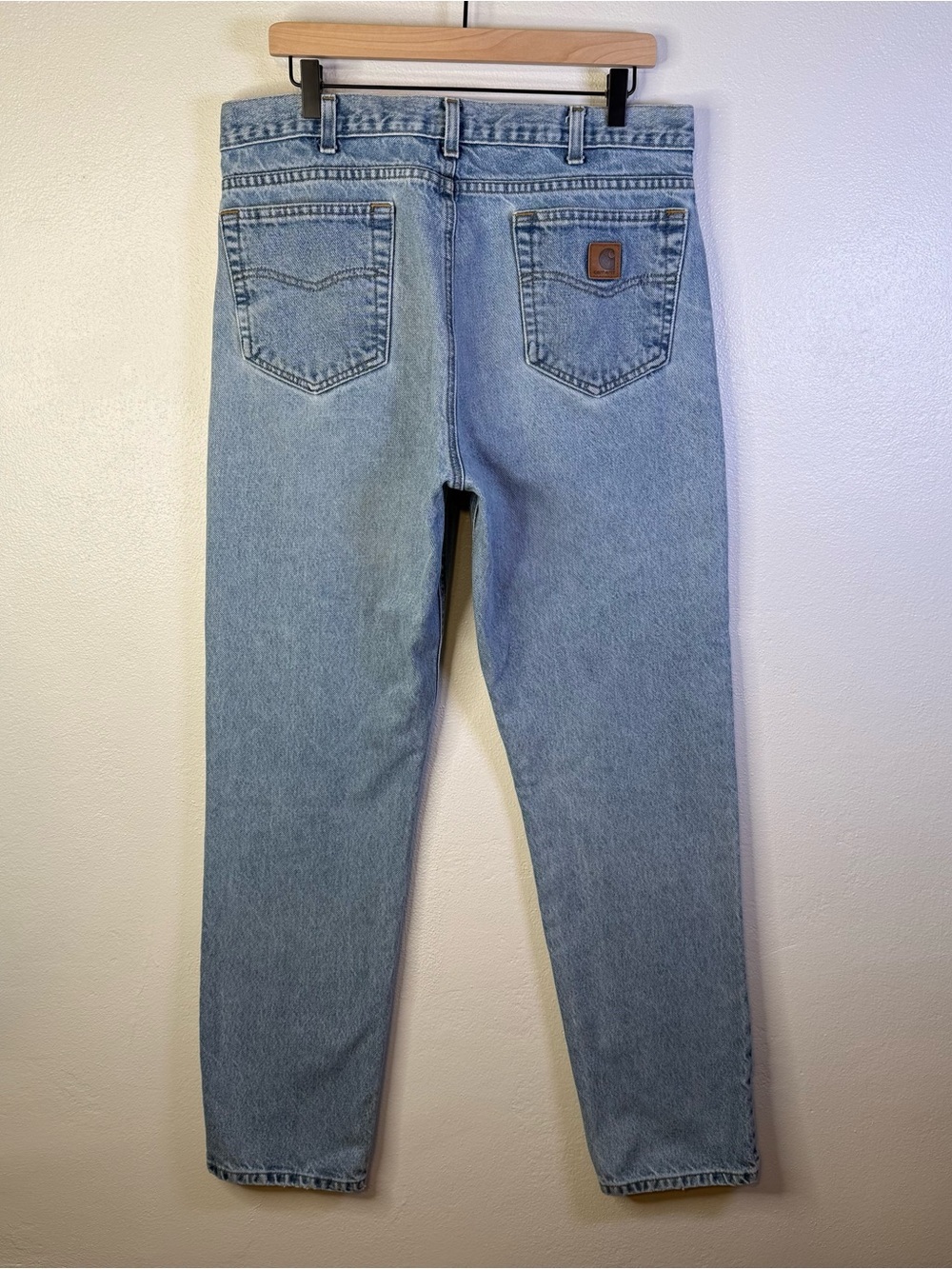 Carhartt Men's Traditional Fit Tapered Leg Jeans B18STW Size 36x34 Light Wash